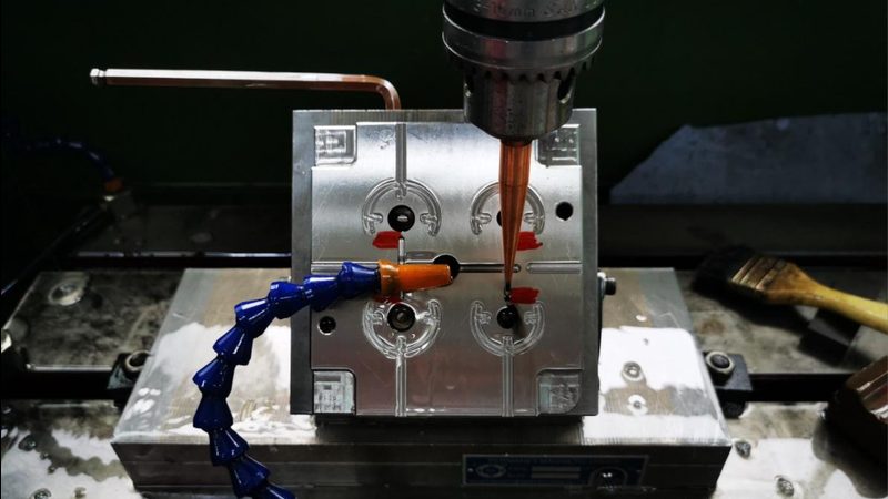 成都工业硅胶模具定制流程解析**