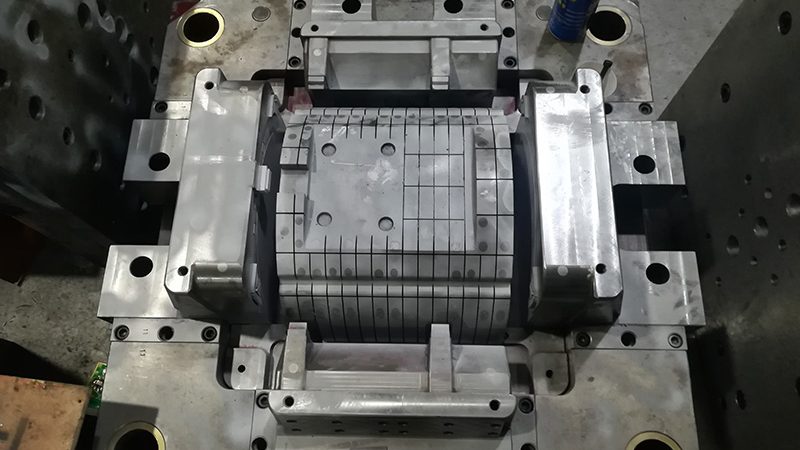 上海吹塑模具厂家报价：揭秘影响价格的关键因素**
