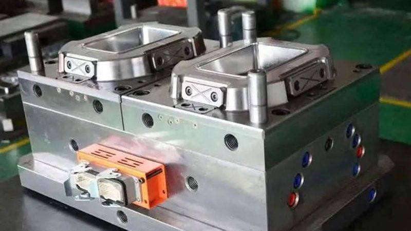 揭秘广东注塑模具定制：关键技术与选型要点
